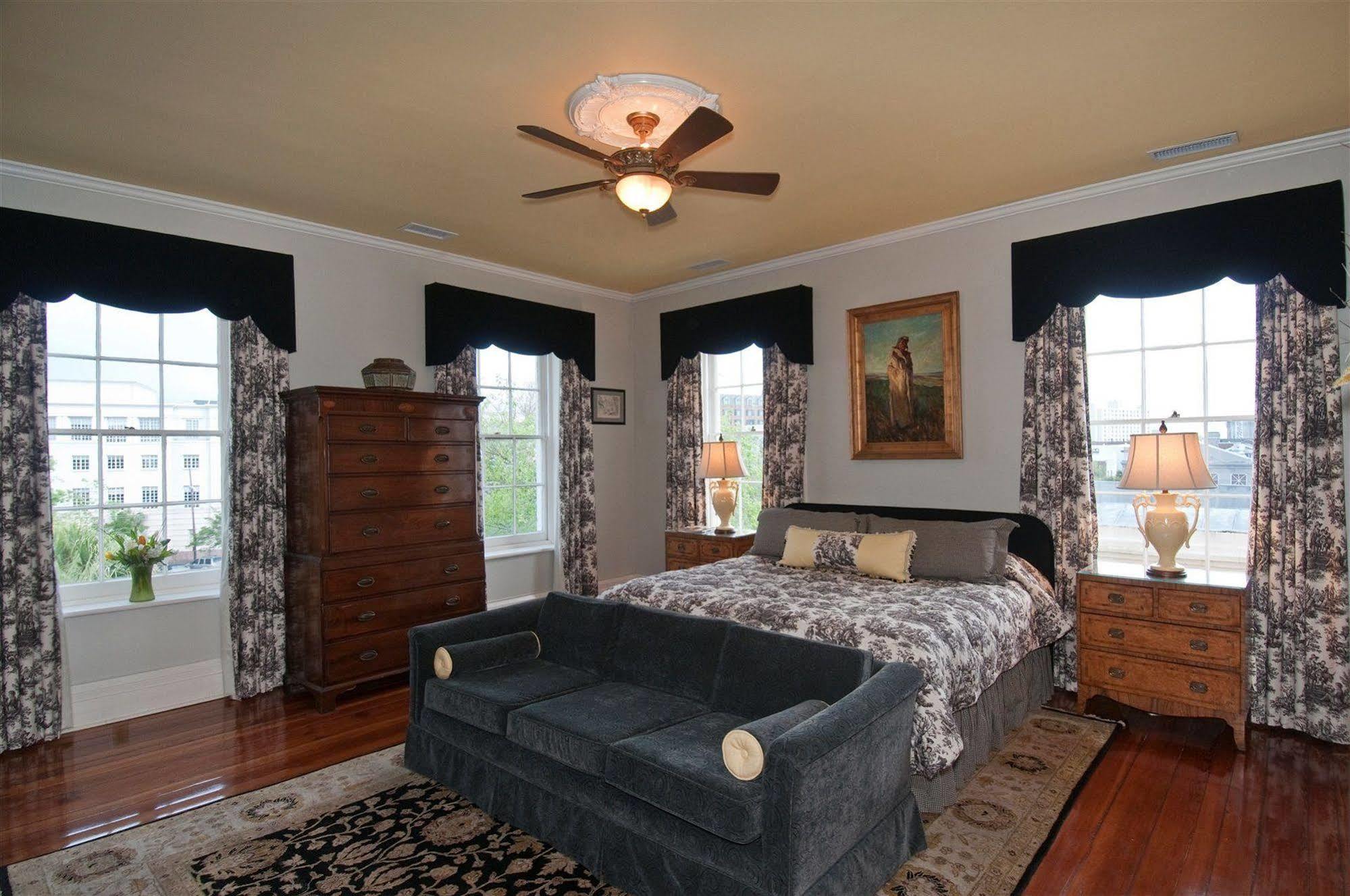 チャールストン The Jasmine House Bed & Breakfast エクステリア 写真